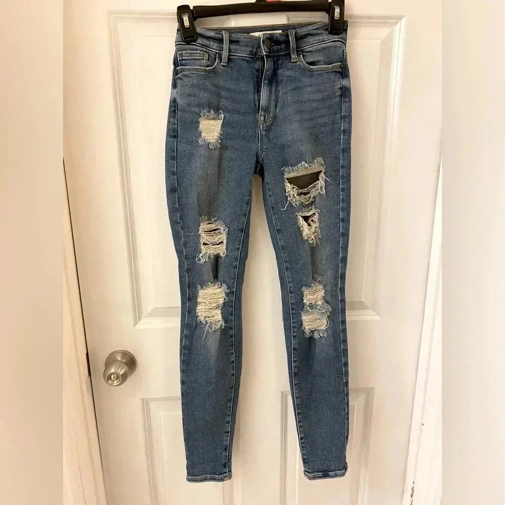 PacSun Size 22 (small) High Rise Distressed Denim Jegging
